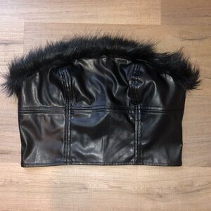 Salanta Large Black Strapless Top